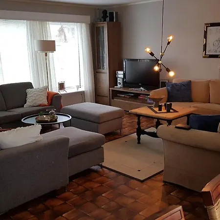 Leite Gard Near Atlantic Road In Hustadvika