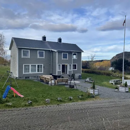 Leite Gard Near Atlantic Road In Hustadvika Feriehus