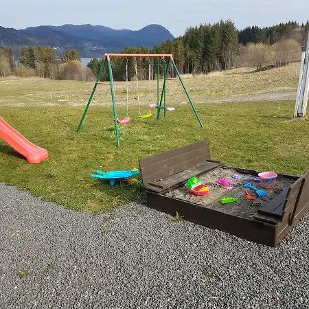 Leite Gard Near Atlantic Road In Hustadvika * Lyngstad
